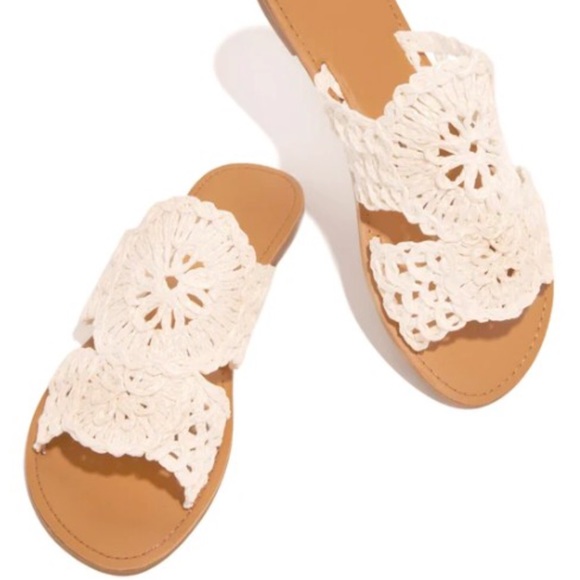 Small Sizes Qupid Athena Off-White Western Boho Trend Crochet Flat Sandal - Picture 6 of 14